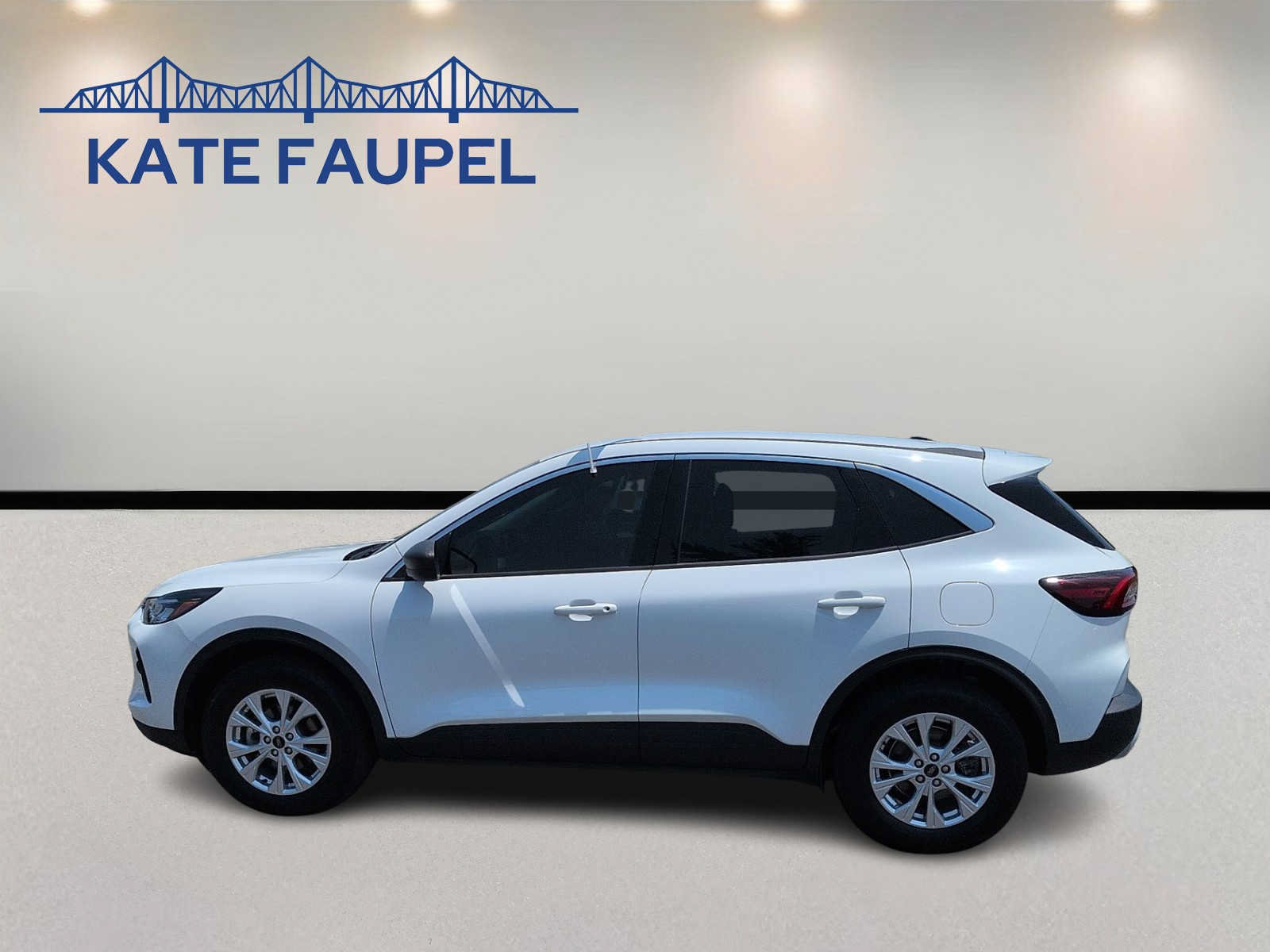 Certified 2024 Ford Escape Active AWD/4WD image 4