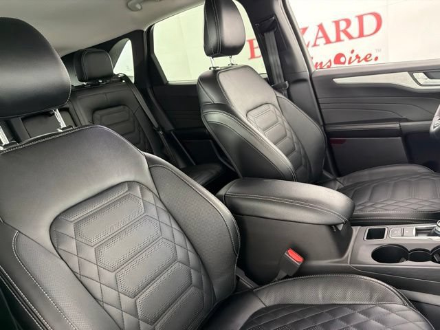 Certified 2024 Ford Escape Platinum w/ Premium Technology Package AWD/4WD image 30