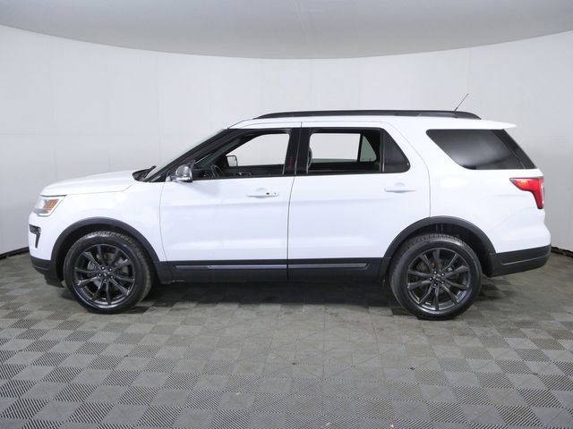 Certified 2018 Ford Explorer XLT w/ Equipment Group 202A AWD/4WD image 6