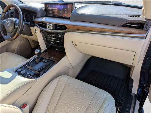 Used 2017 Lexus LX 570 4WD w/ Luxury Package image 21