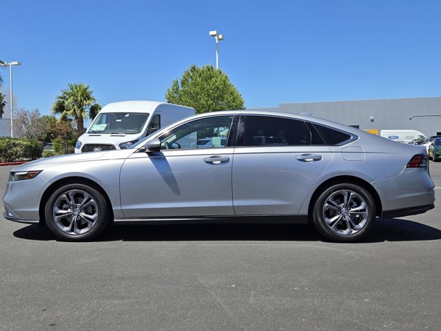 Used 2023 Honda Accord EX image 7