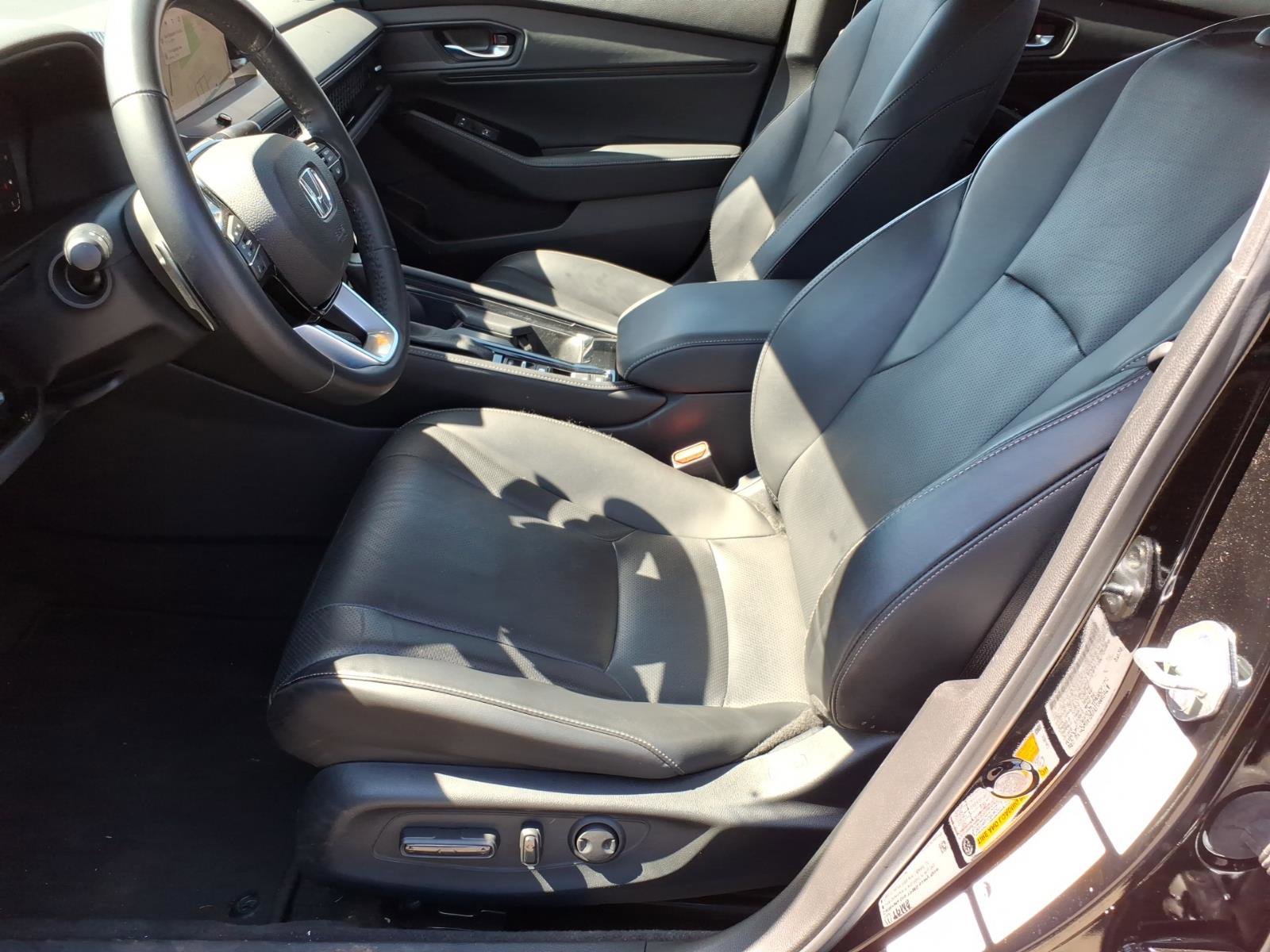 Used 2023 Honda Accord Touring image 13