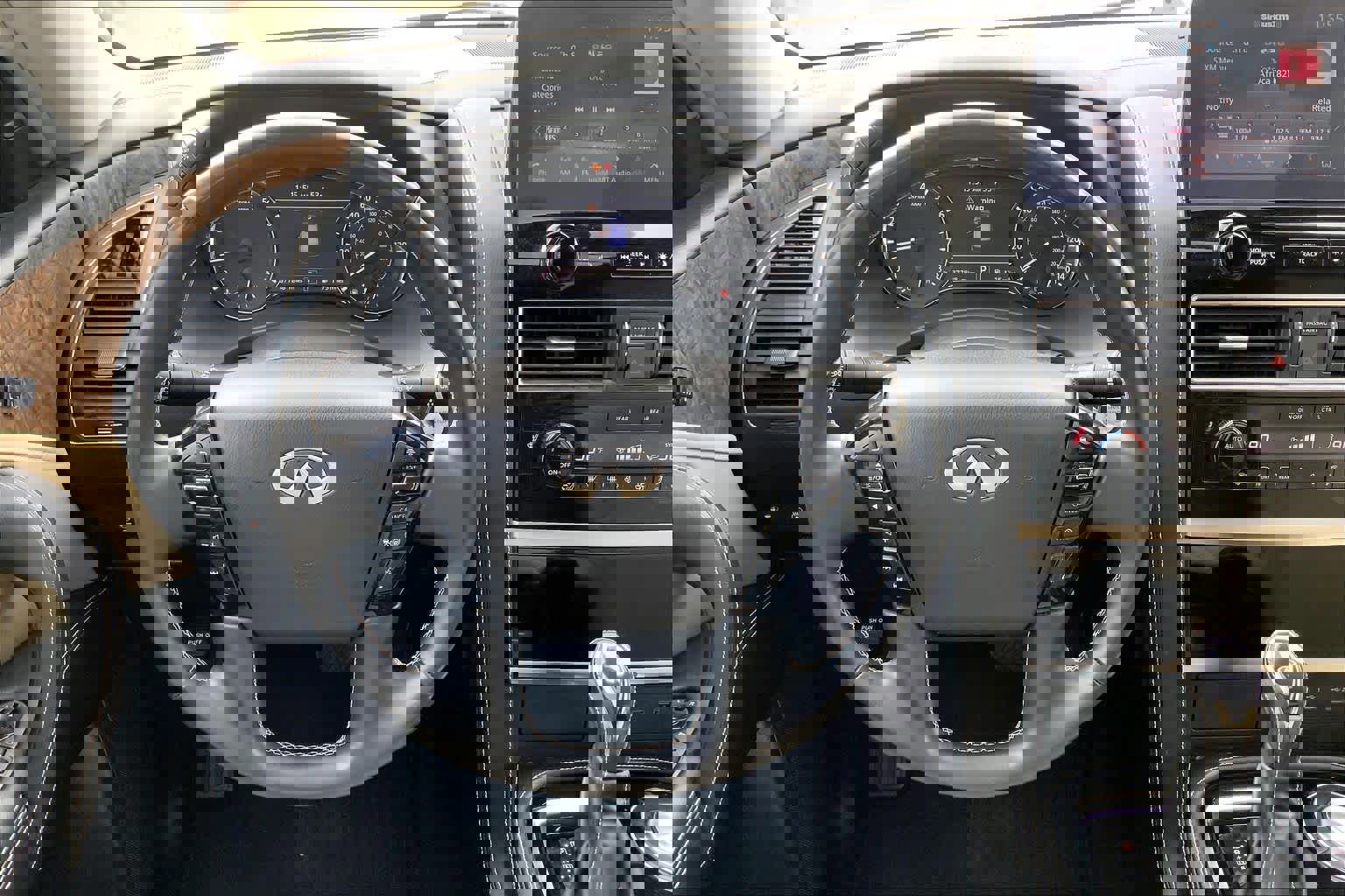 Used 2022 INFINITI QX80 Premium Select w/ Cargo Package image 8