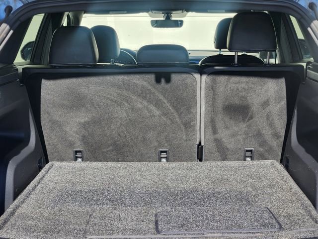 Used 2022 Volkswagen Atlas Cross Sport SE image 18