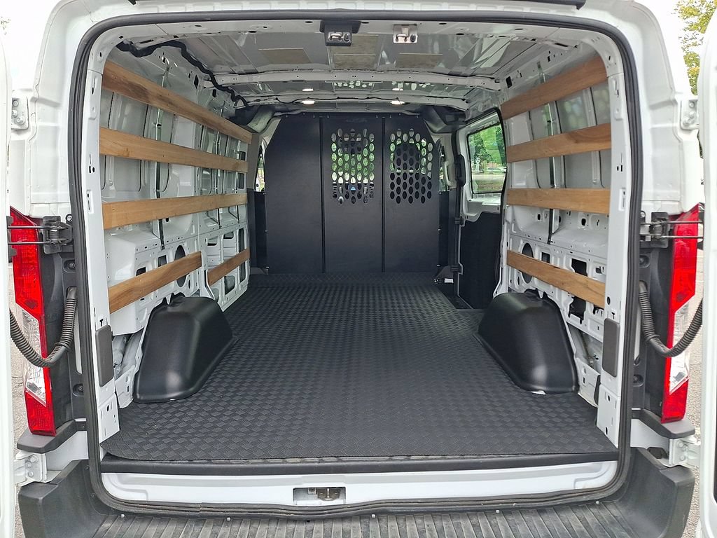 Certified 2025 Ford Transit 250 Low Roof w/ Exterior Upgrade Package RWD image 28