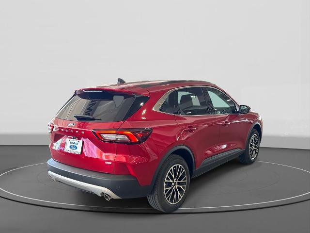 Certified 2025 Ford Escape Base image 4