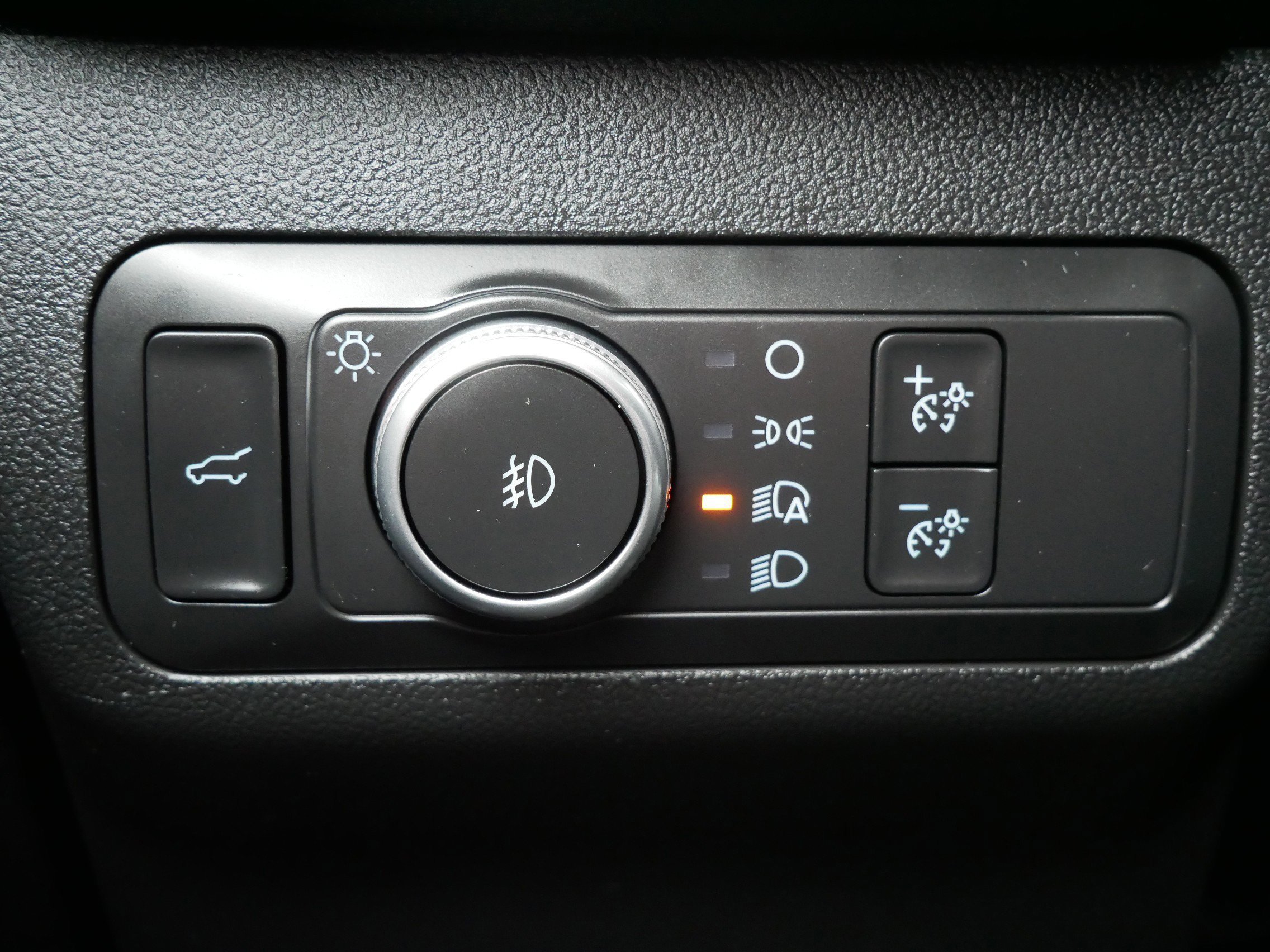 Certified 2020 Ford Escape Titanium image 20