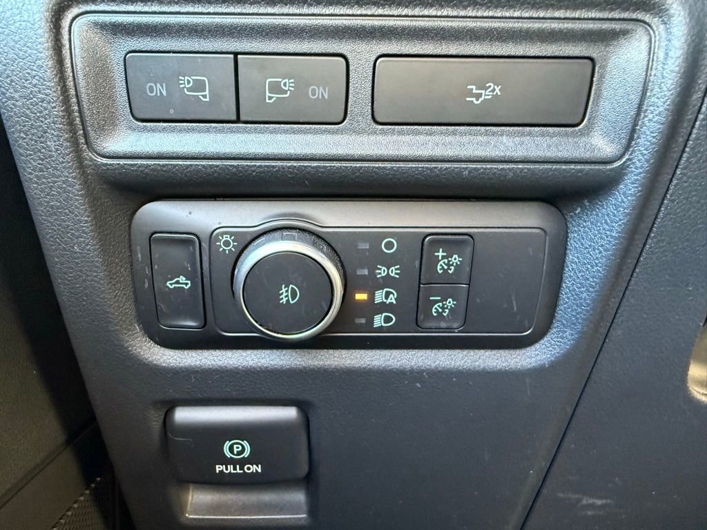 Certified 2022 Ford F150 XLT w/ Equipment Group 302A High image 23