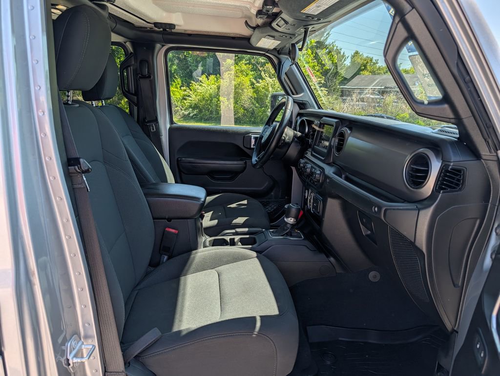 Used 2021 Jeep Gladiator Sport AWD/4WD image 22
