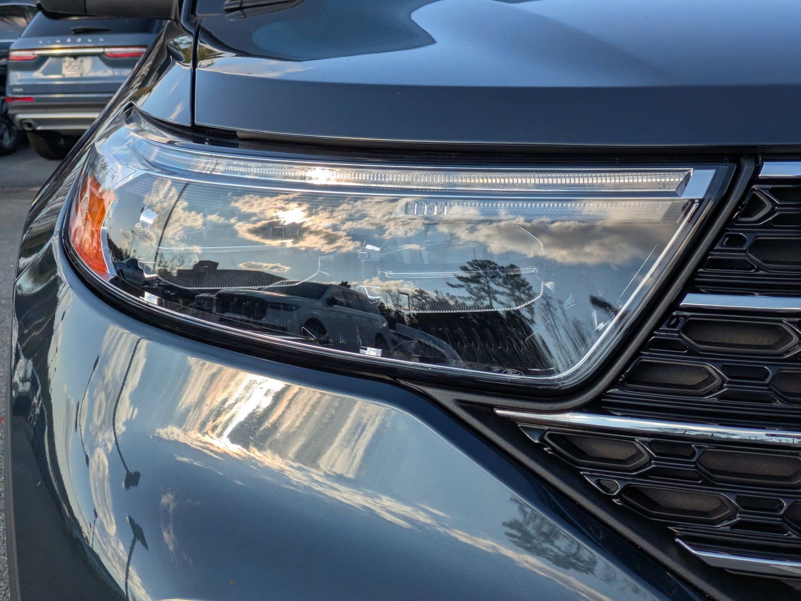 Certified 2023 Ford Explorer XLT w/ Equipment Group 202A image 10