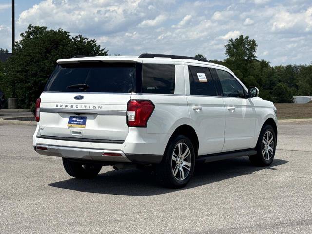Certified 2024 Ford Expedition XLT RWD image 5
