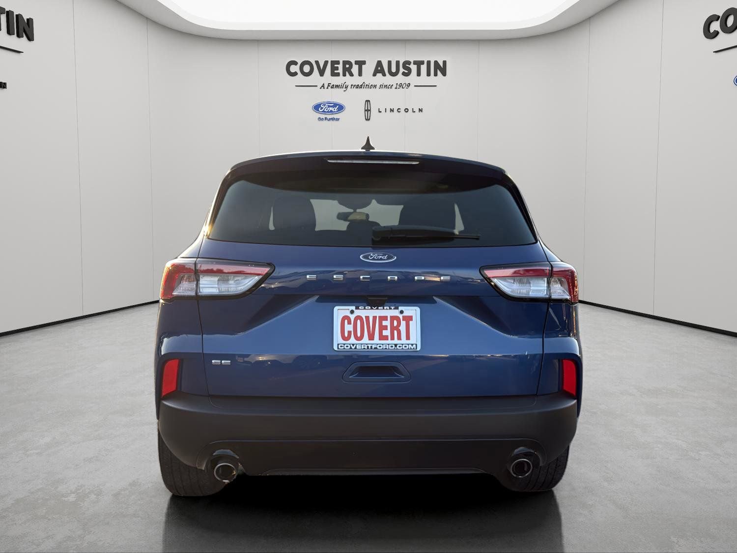 Certified 2022 Ford Escape SE w/ SE Sport Appearance Package image 4