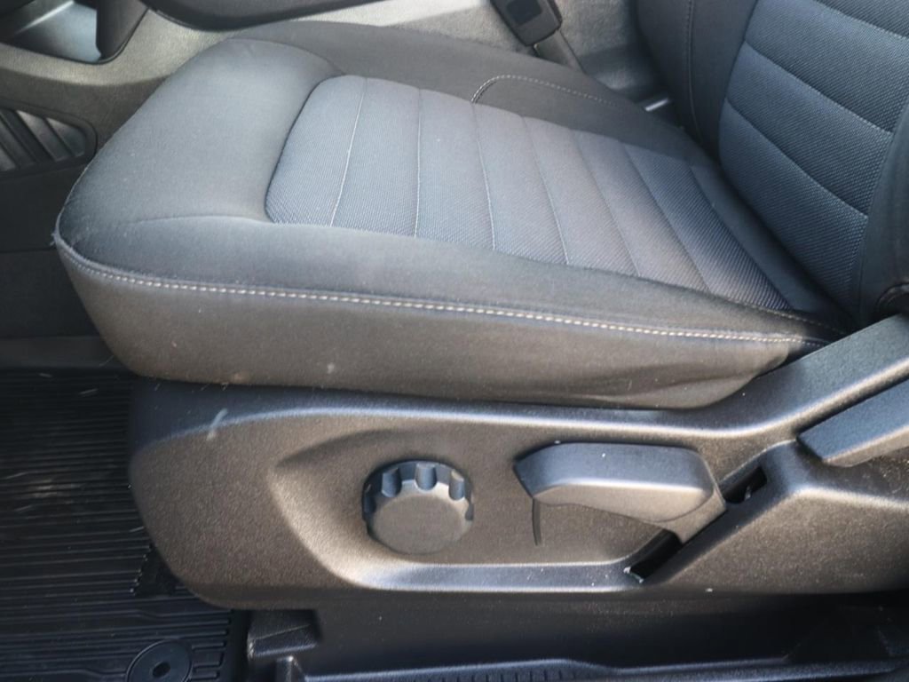 Certified 2024 Ford Edge SE w/ Black Appearance Package image 16