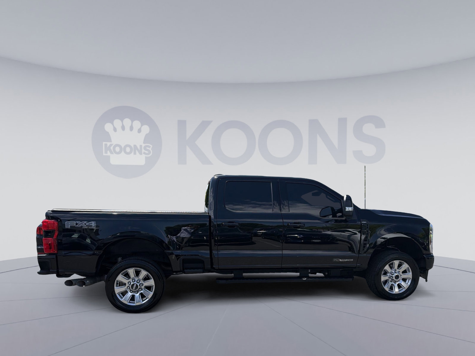 Certified 2025 Ford F250 Lariat w/ Black Appearance Package AWD/4WD image 8