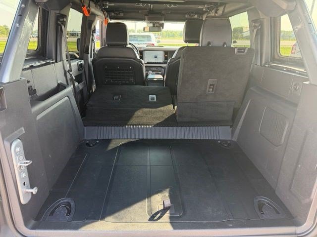 Certified 2023 Ford Bronco Badlands w/ Sasquatch Package AWD/4WD image 29