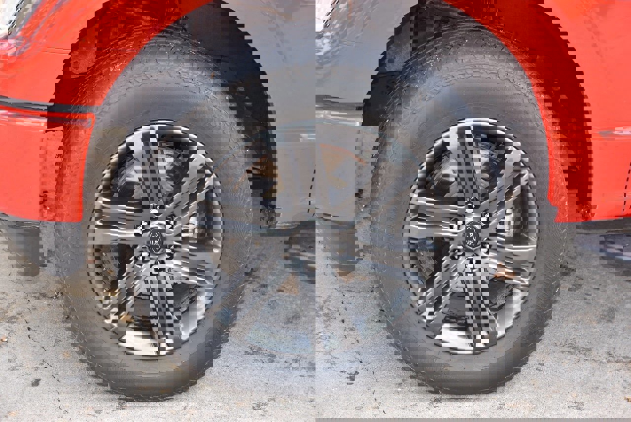 Certified 2022 Ford F150 XLT w/ Equipment Group 302A High image 40