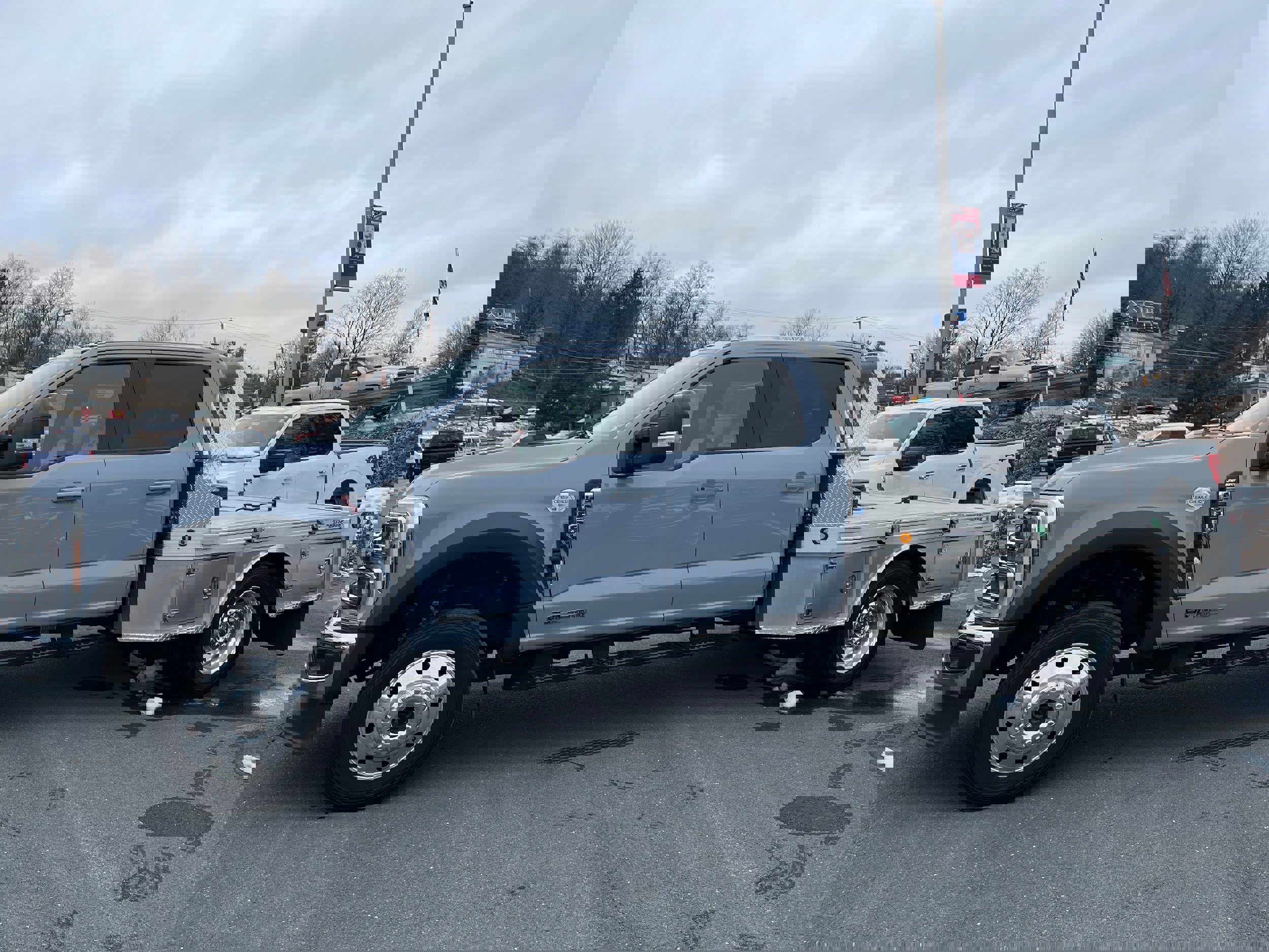 Certified 2025 Ford F550 Lariat image 4