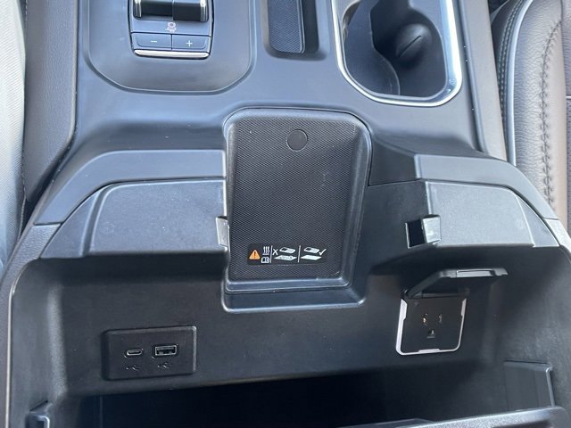 Used 2024 GMC Sierra 3500 Denali image 31