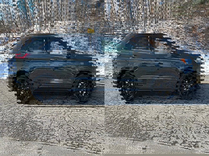 Certified 2022 Ford Edge ST w/ Equipment Group 401A image 7