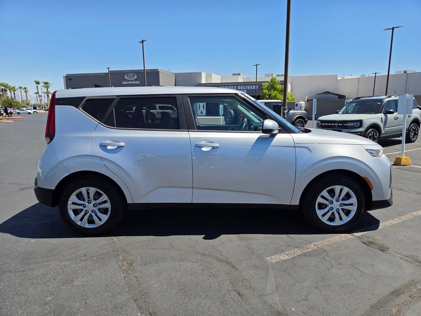 Used 2020 Kia Soul LX FWD image 7