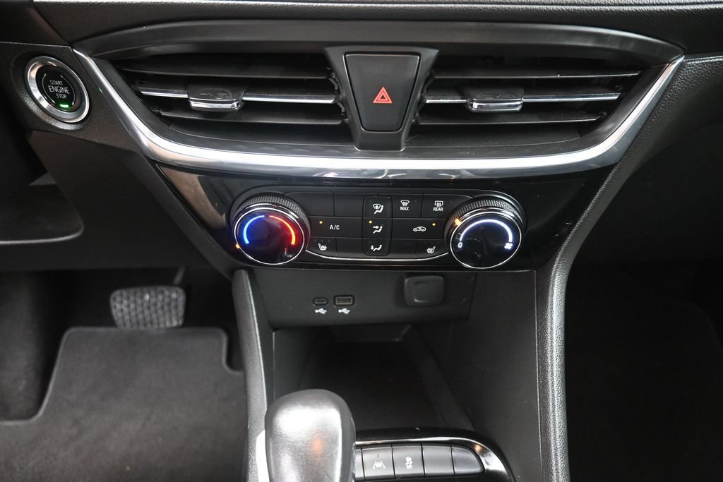Used 2024 Buick Encore GX Sport Touring w/ Comfort Package FWD image 27