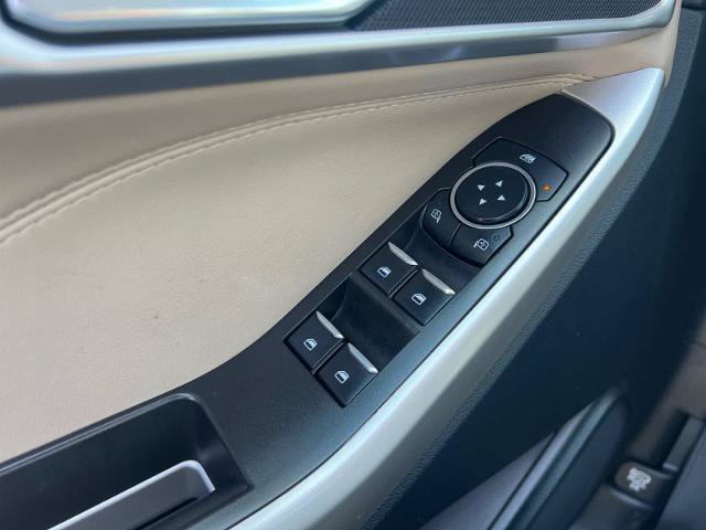 Certified 2023 Ford Explorer XLT RWD image 17