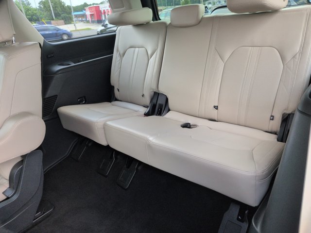 Certified 2022 Ford Expedition Platinum AWD/4WD image 33