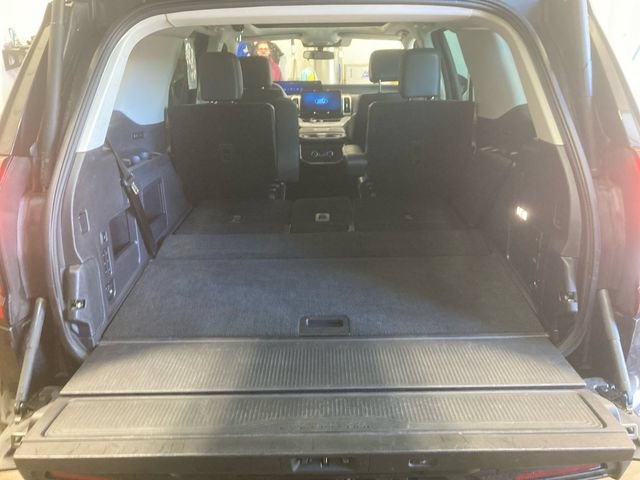 Certified 2025 Ford Expedition Active AWD/4WD image 23
