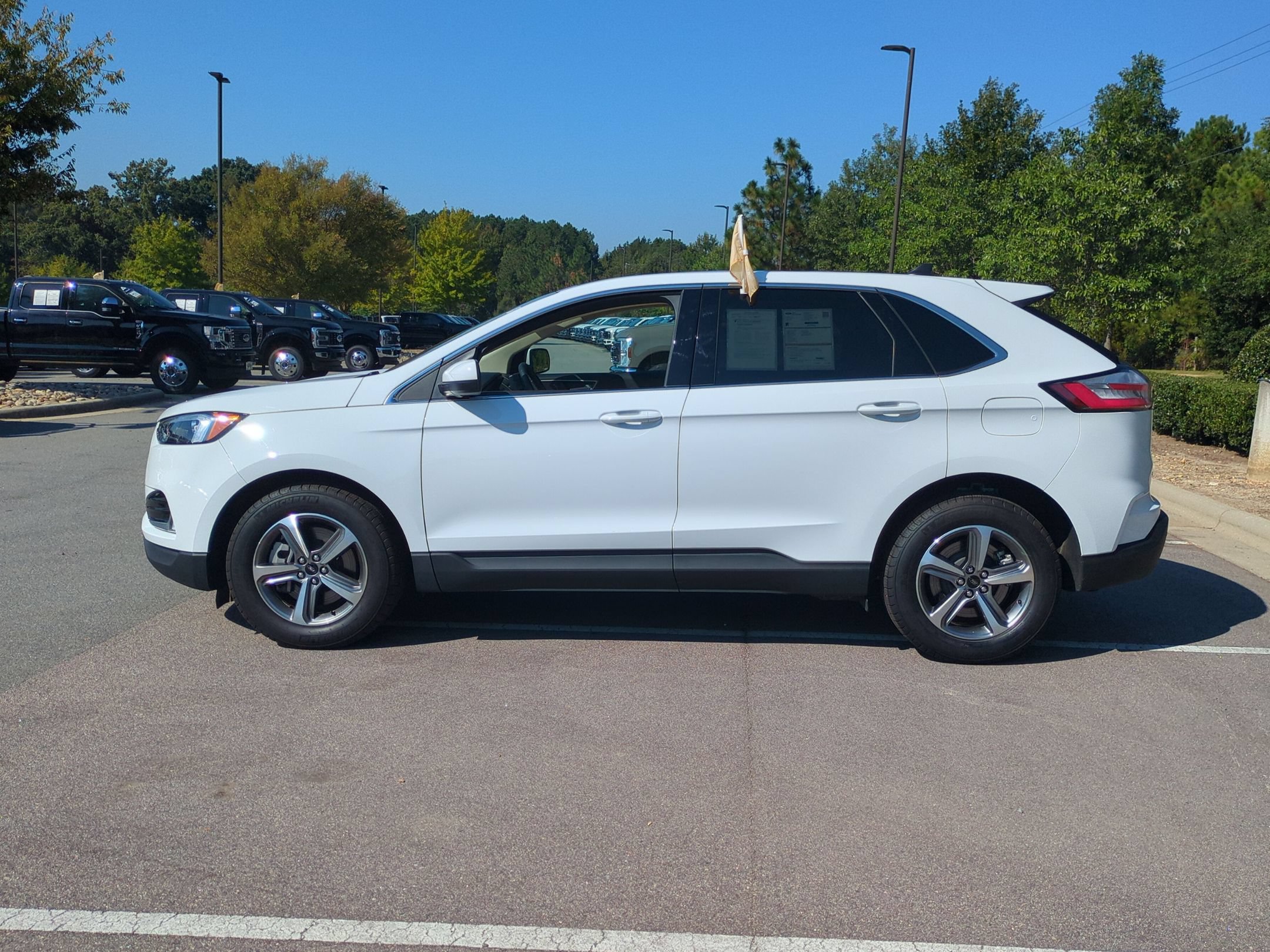 Certified 2023 Ford Edge SEL w/ Convenience Package AWD/4WD image 7