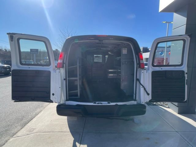 Used 2020 Chevrolet Express 2500 w/ Driver Convenience Package image 29