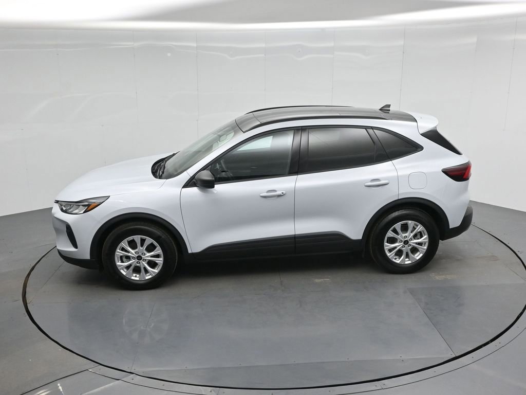 Certified 2025 Ford Escape Active image 24