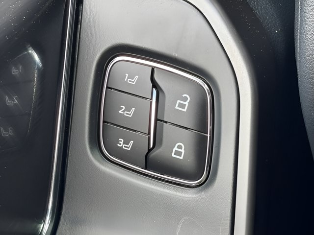 Certified 2025 Ford F150 Lariat AWD/4WD image 24