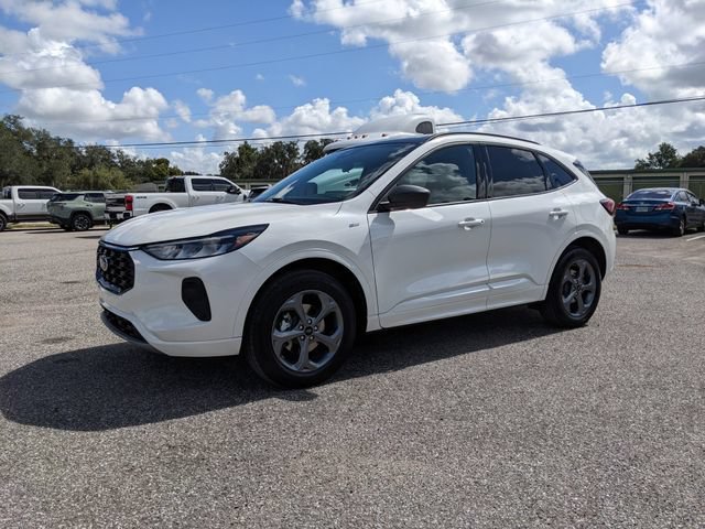 Certified 2024 Ford Escape ST-Line w/ Tech Pack #1 AWD/4WD image 8