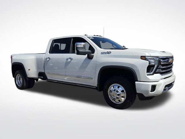 Used 2025 Chevrolet Silverado 3500 High Country w/ Technology Package image 1