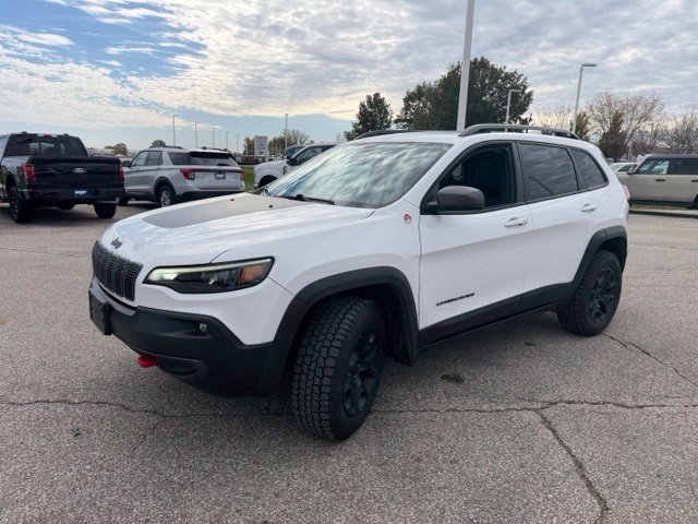 Used 2020 Jeep Cherokee Trailhawk w/ Comfort/Convenience Group AWD/4WD image 3