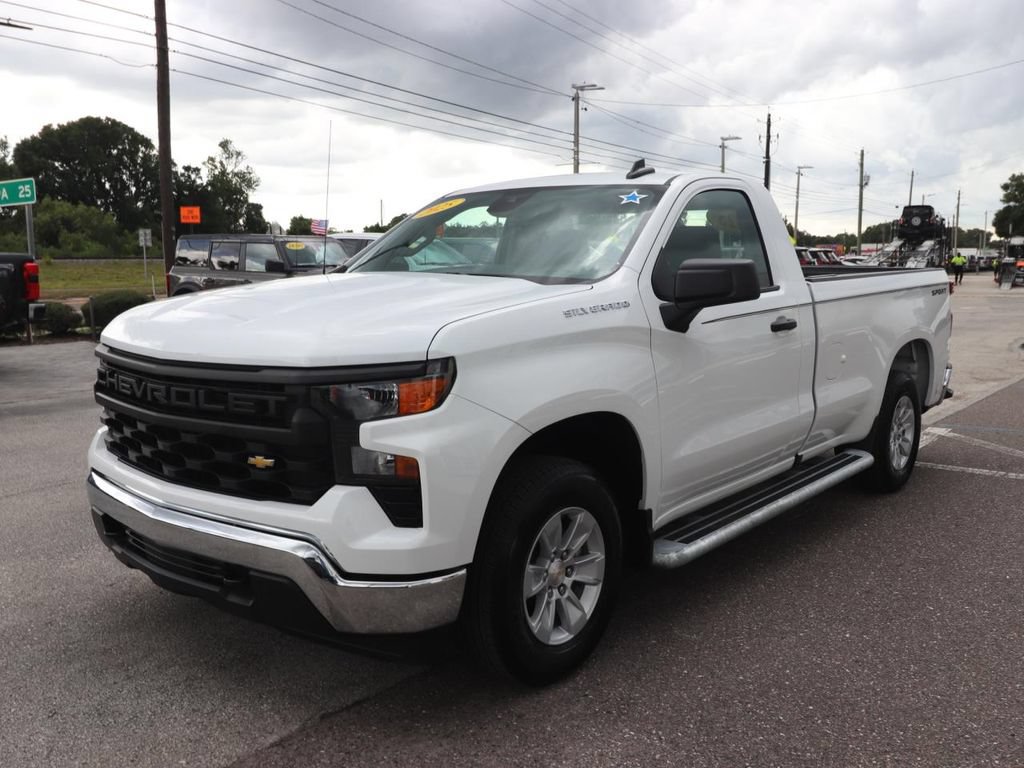 Used 2025 Chevrolet Silverado 1500 W/T RWD image 5