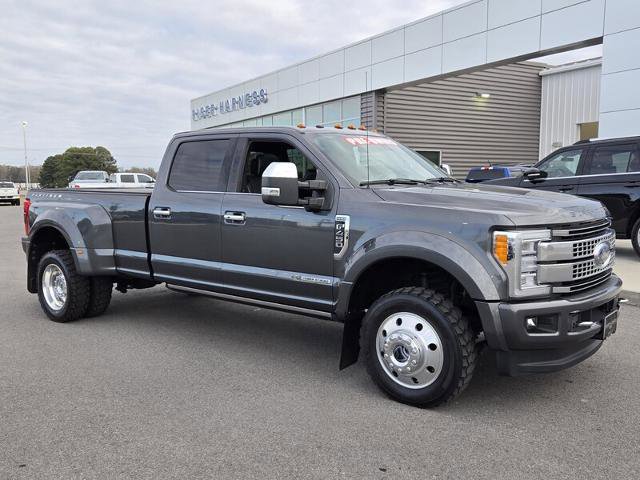 Certified 2018 Ford F450 Platinum w/ Platinum Ultimate Package image 3