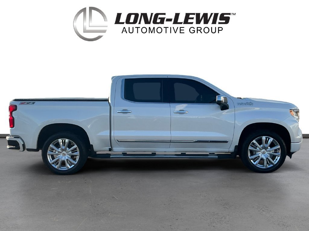 Used 2022 Chevrolet Silverado 1500 High Country w/ High Country Premium Package AWD/4WD image 8