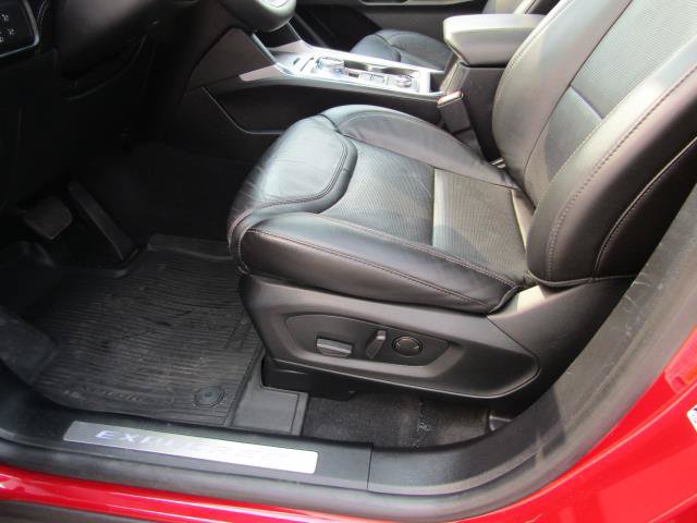 Certified 2022 Ford Explorer Platinum w/ Equipment Group 601A AWD/4WD image 19