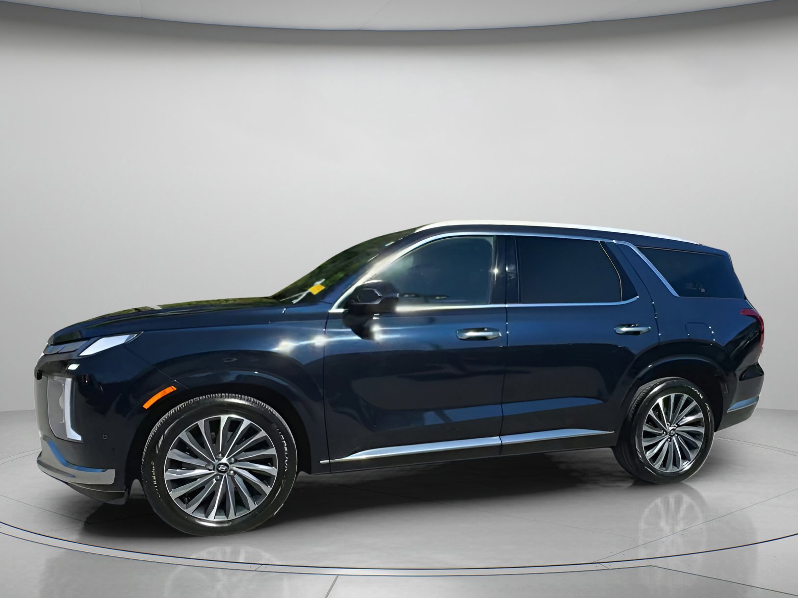 Used 2024 Hyundai Palisade Calligraphy image 6