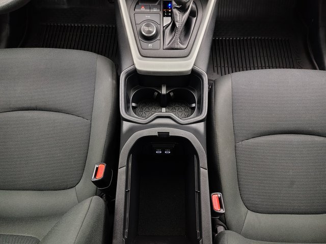 Used 2024 Toyota RAV4 LE AWD/4WD image 30