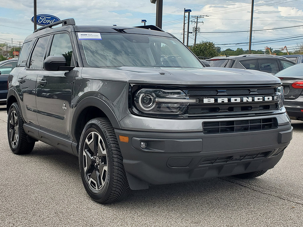 Certified 2022 Ford Bronco Sport Outer Banks w/ Tech Package AWD/4WD image 3