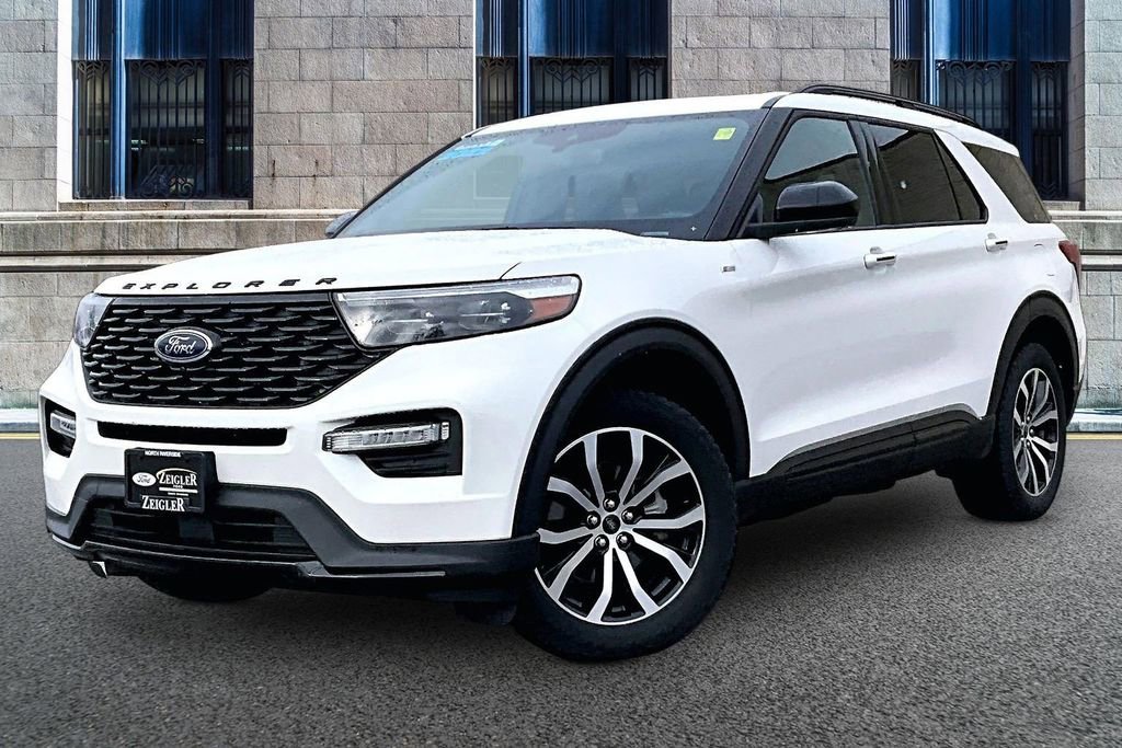 Certified 2022 Ford Explorer ST-Line w/ Class IV Trailer Tow Package image 2