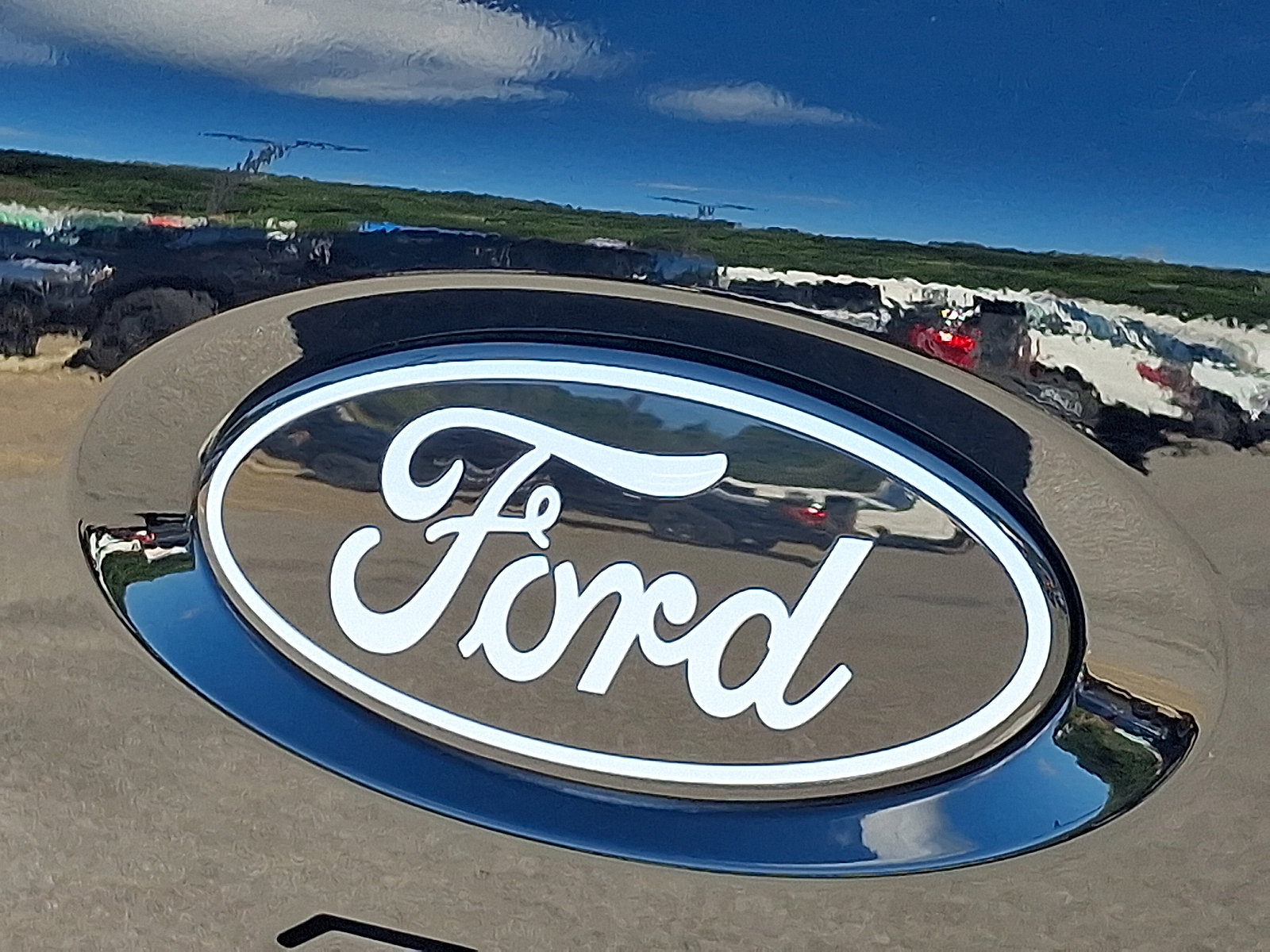 Certified 2025 Ford F150 Platinum w/ Equipment Group 702A High AWD/4WD image 31