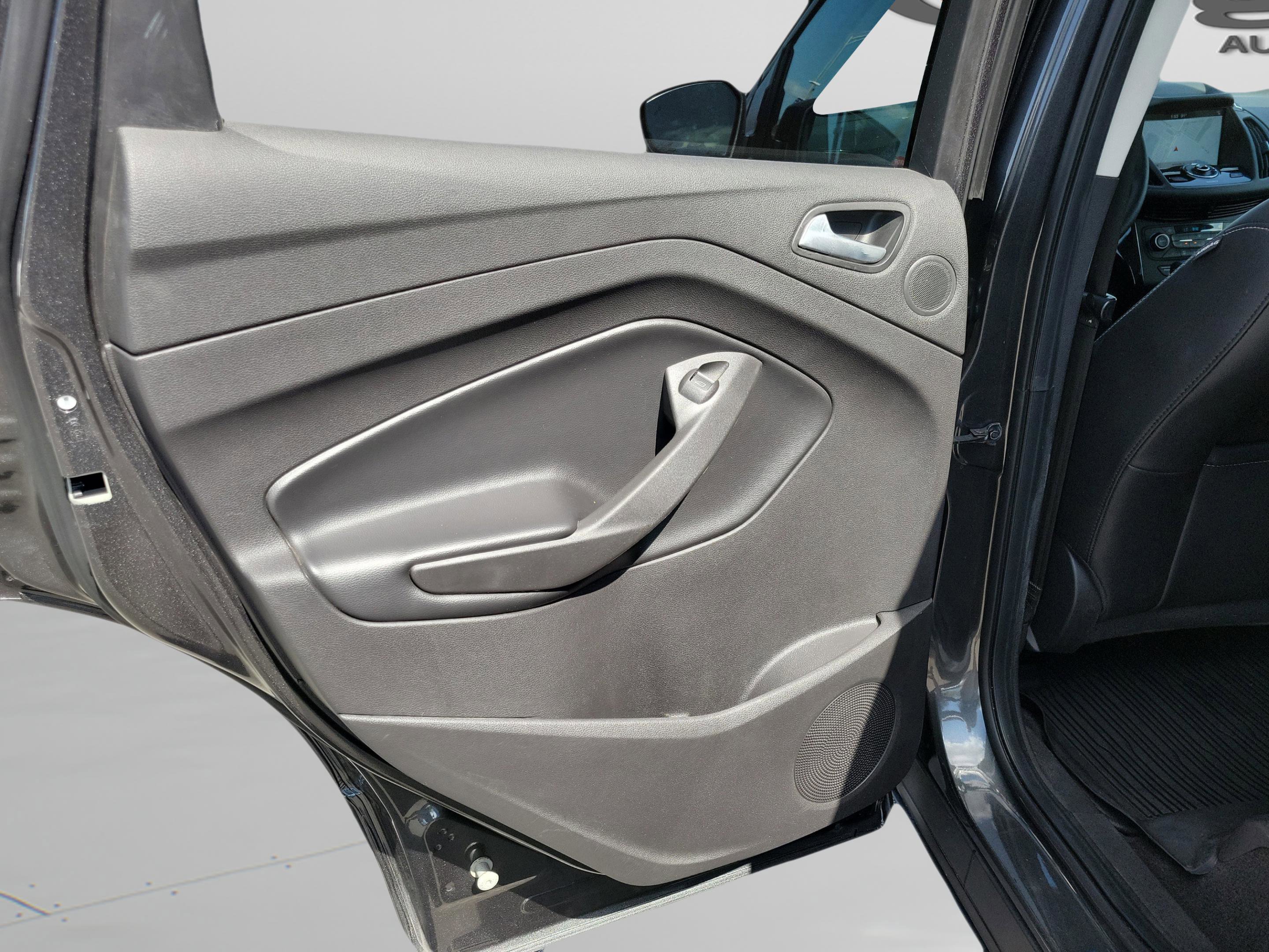 Certified 2019 Ford Escape Titanium image 25