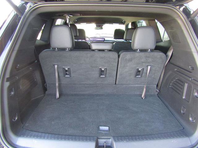 Used 2025 Buick Enclave Sport Touring AWD/4WD image 38