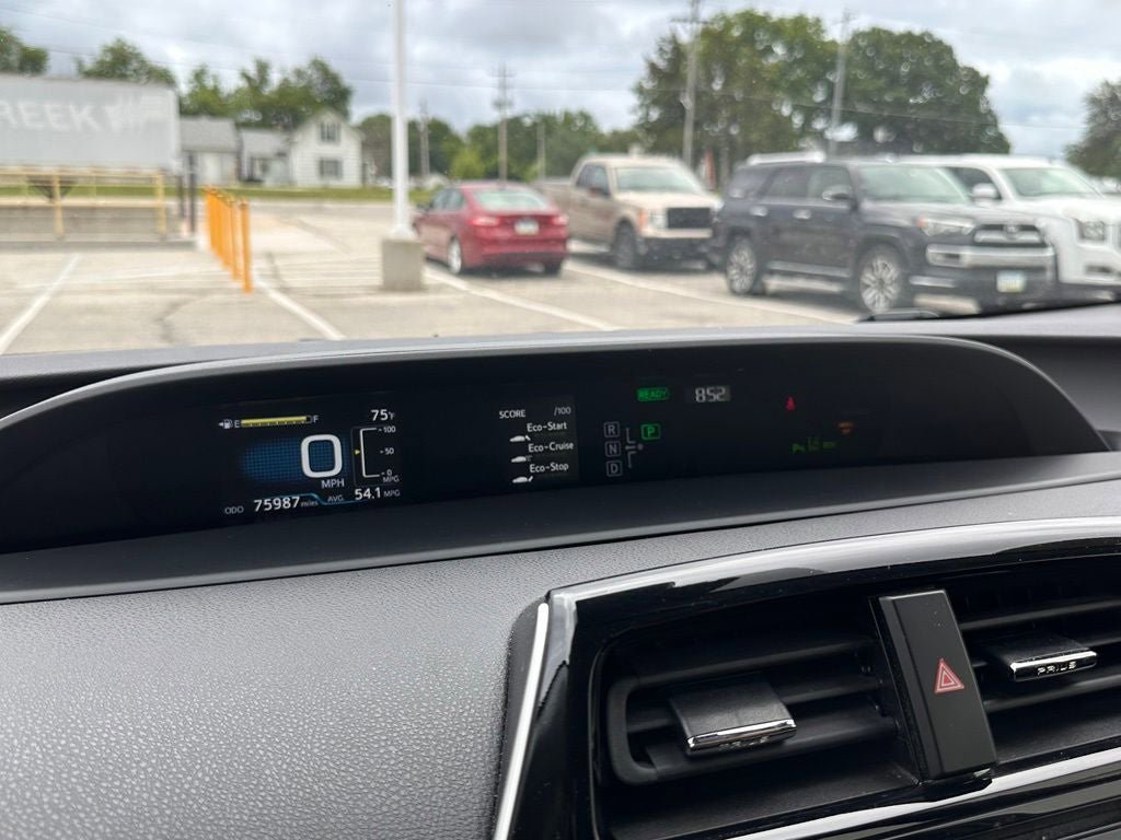 Used 2018 Toyota Prius Three FWD image 29