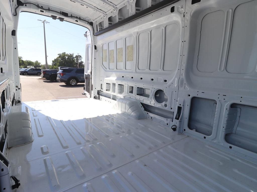 Certified 2025 Ford Transit 250 148 High Roof Extended AWD image 15