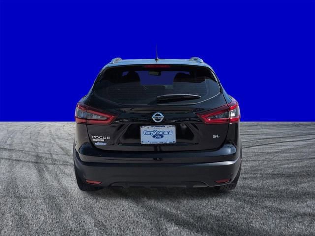 Used 2022 Nissan Rogue Sport SL w/ Premium Package image 4