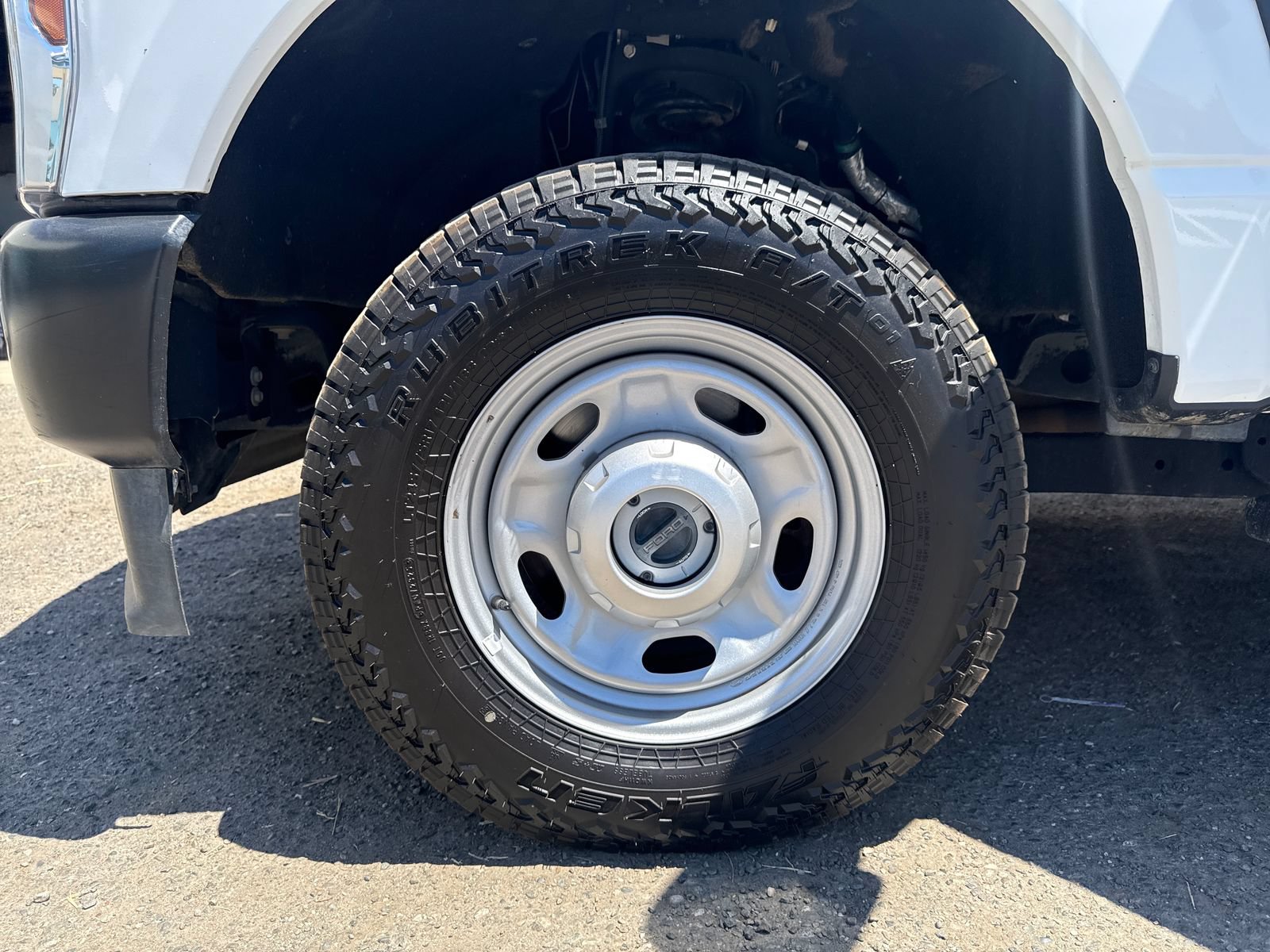 Certified 2024 Ford F250 XL AWD/4WD image 27